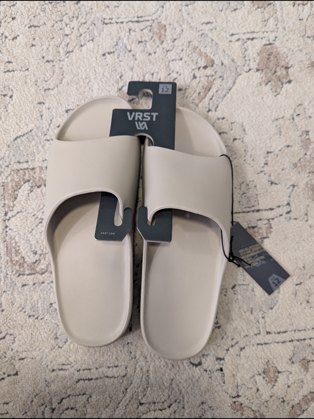 VRST Men’s Tan Cream Slide Sandals Size 12 NWT Minimalist Beach Resort Comfort